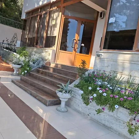 Jozi Kaiser 1 Durrës